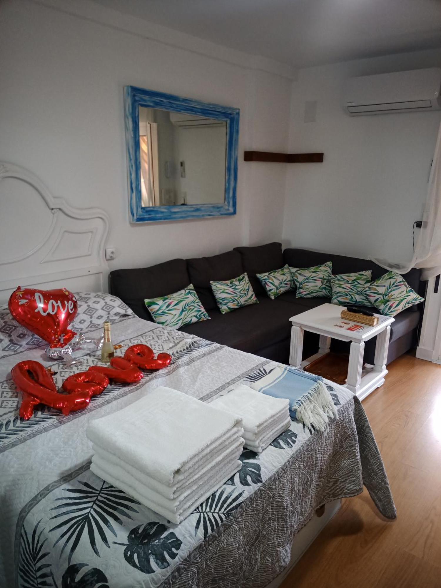 SWEET HOME BENALMADENA, Estudio con vistas al mar y excelente conexion wifi, Sea view con piscinas Exterior foto
